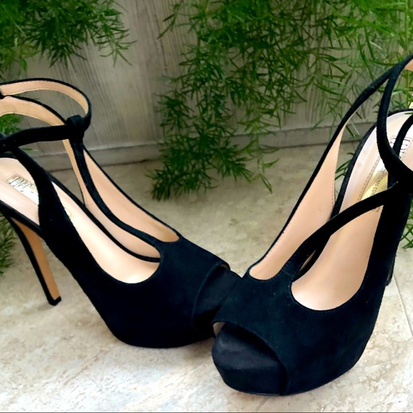 INC T BAR Heels/ Black Suede - Picture 2 of 7